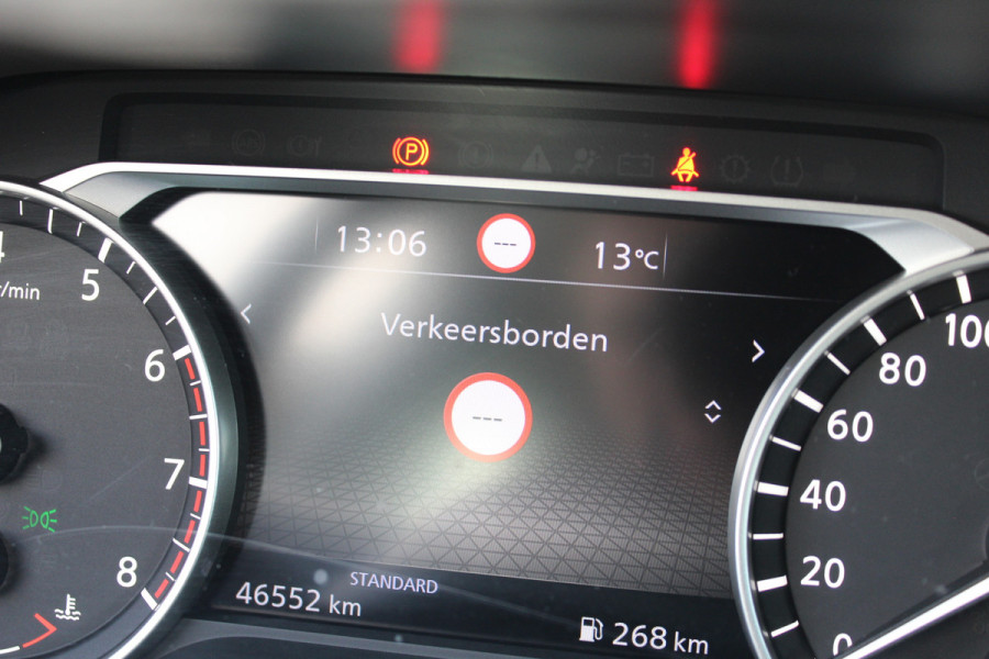 Nissan QASHQAI 1.3 MHEV 140PK Acenta | Adaptieve Cruise | Camera | BLIS | Stoel/Stuurverwarming