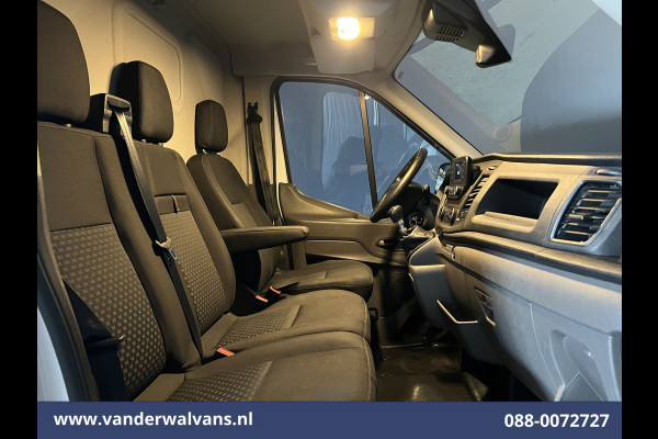 Ford Transit 2.0 TDCI L2H2 Euro6 Airco | Camera | Cruisecontrol | Parkeersensoren Verwarmde voorruit, Bijrijdersbank, 2450kg trekvermogen Ford Transit 2.0 TDCI L2H2 Euro6 Airco | Camera | Cruisecontrol | Parkeersensoren Verwarmde voorruit, Bijrijdersbank, 2450kg trekvermogen