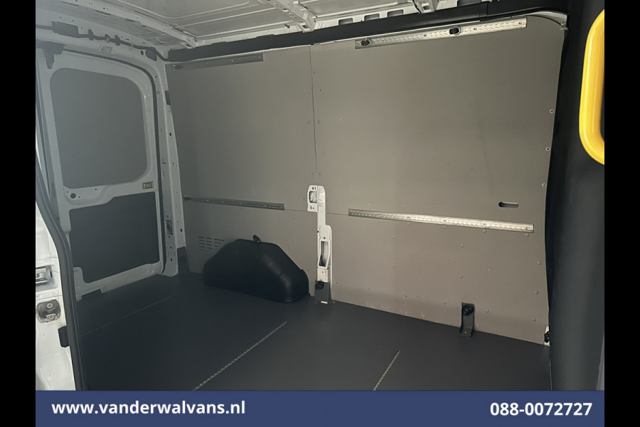 Ford Transit 2.0 TDCI L2H2 Euro6 Airco | Camera | Cruisecontrol | Parkeersensoren Verwarmde voorruit, Bijrijdersbank, 2450kg trekvermogen Ford Transit 2.0 TDCI L2H2 Euro6 Airco | Camera | Cruisecontrol | Parkeersensoren Verwarmde voorruit, Bijrijdersbank, 2450kg trekvermogen