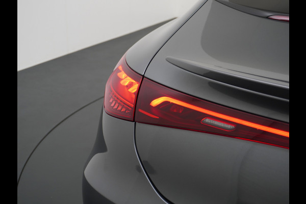 Mercedes-Benz EQE 350+ 91kWh Launch Edition Luxury Line Burmester® 3D Surround Sound Trekhaak Adap.Cruise Leder Memory Navi Ecc Camera Apple Carpl MBUX Premium Stoelverwarming Elek. Achterklep DAB+ Keyless 1e Eigenaar Origineel Nederlandse Auto 84.000 nieuwprijs Goedkoopste v Europa !