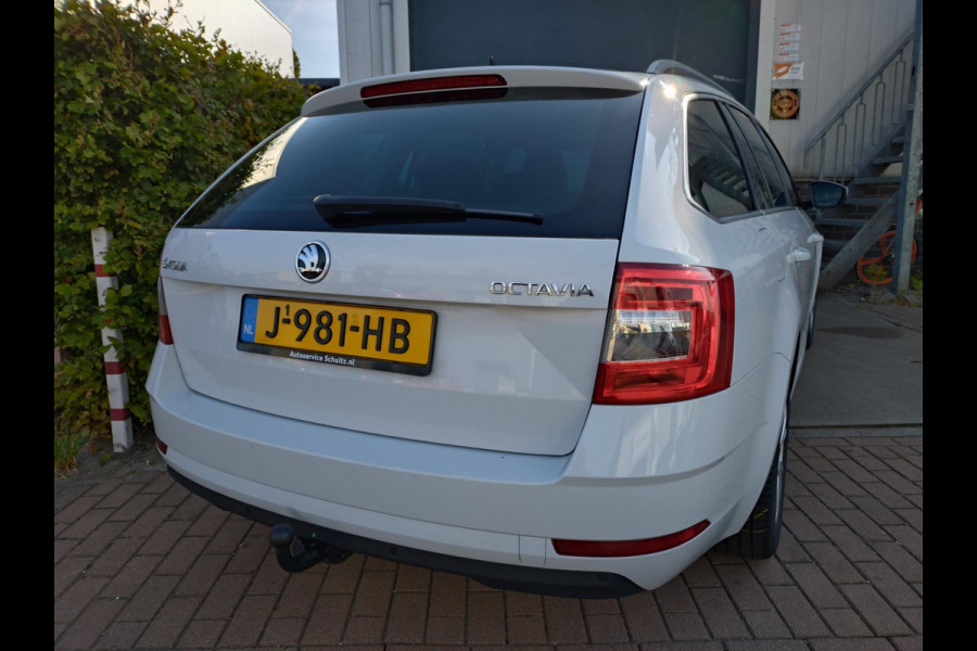 Škoda Octavia Combi 1.0 TSI Greentech Business Edition stoelverwarming
