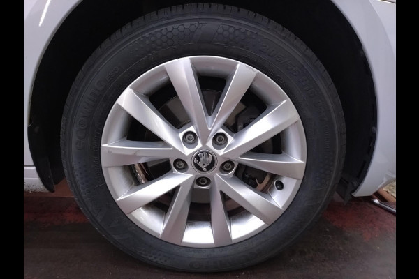 Škoda Octavia Combi 1.0 TSI Greentech Business Edition stoelverwarming