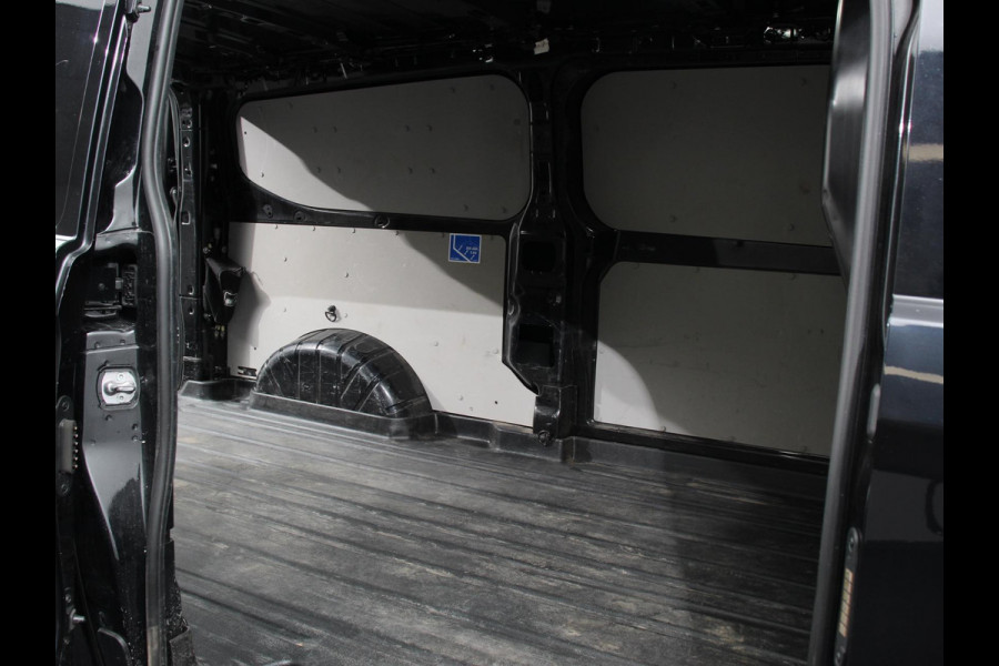 Ford Transit Custom 300 2.0 TDCI L2H1 Trend Nieuw Model Automaat 100 kw Navigatie Parkeersensoren Camera