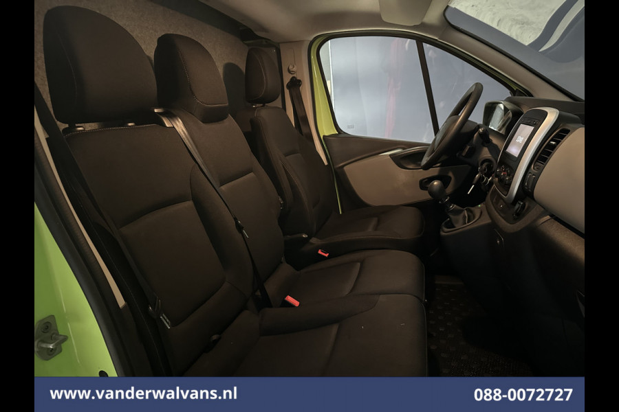 Renault Trafic 1.6 dCi L1H1 Euro6 Airco | Navigatie | Cruisecontrol | Trekhaak | Parkeersensoren Bijrijdersbank Renault Trafic 1.6 dCi L1H1 Euro6 Airco | Navigatie | Cruisecontrol | Trekhaak | Parkeersensoren Bijrijdersbank