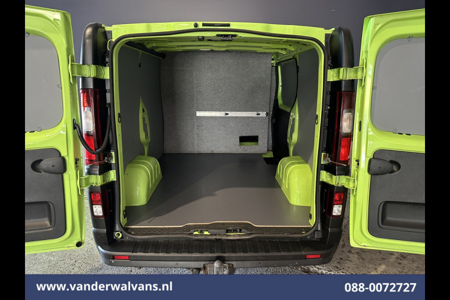 Renault Trafic 1.6 dCi L1H1 Euro6 Airco | Navigatie | Cruisecontrol | Trekhaak | Parkeersensoren Bijrijdersbank Renault Trafic 1.6 dCi L1H1 Euro6 Airco | Navigatie | Cruisecontrol | Trekhaak | Parkeersensoren Bijrijdersbank