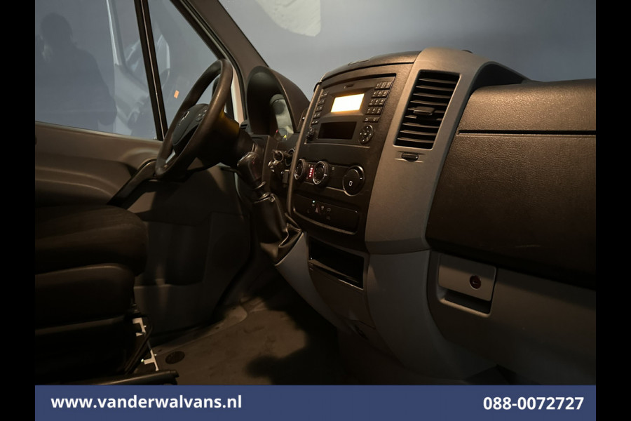 Mercedes-Benz Sprinter 316 CDI 164pk L2H2 Euro6 Airco | 2800kg Trekhaak | Cruisecontrol Parkeersensoren, Chauffeursstoel