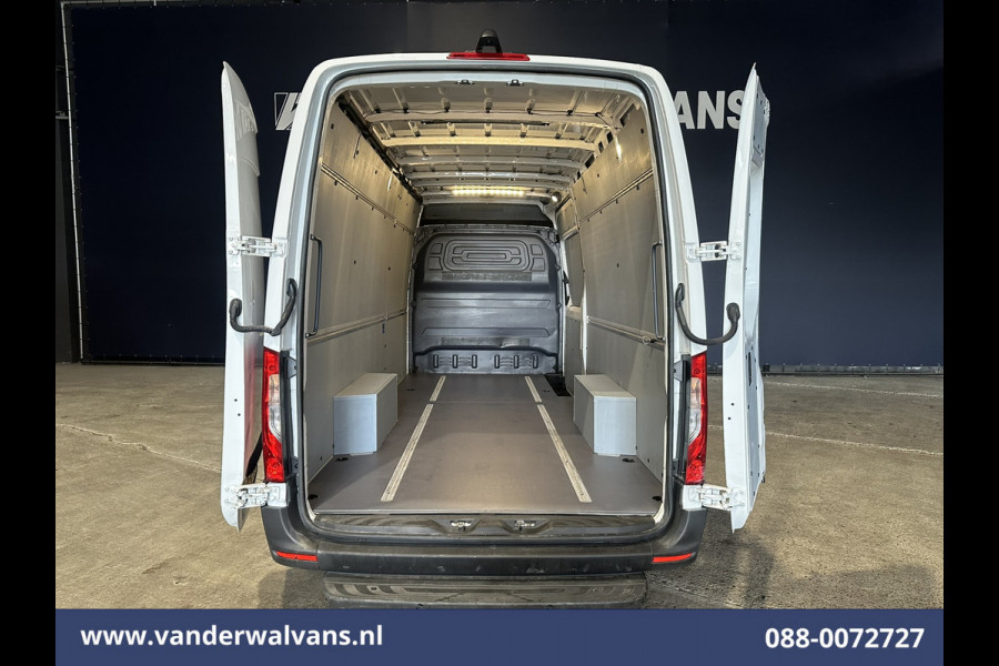 Mercedes-Benz Sprinter 315 CDI 150pk L3H2 Euro6 Airco | Navigatie | Front + Back Camera | Apple Carplay Android Auto, cruisecontrol, Chauffeursstoel, Parkeersensoren, Stoelverwarming, Bijrijdersbank Mercedes-Benz Sprinter 315 CDI 150pk L3H2 Euro6 Airco | Navigatie | Front + Back Camera | Apple Carplay Android Auto, cruisecontrol, Chauffeursstoel, Parkeersensoren, Stoelverwarming, Bijrijdersbank