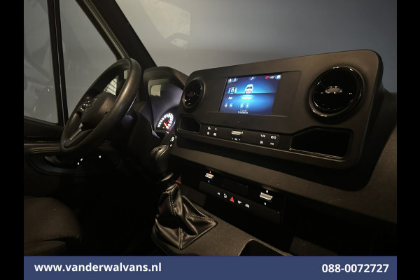 Mercedes-Benz Sprinter 315 CDI 150pk L3H2 Euro6 Airco | Navigatie | Front + Back Camera | Apple Carplay Android Auto, cruisecontrol, Chauffeursstoel, Parkeersensoren, Stoelverwarming, Bijrijdersbank Mercedes-Benz Sprinter 315 CDI 150pk L3H2 Euro6 Airco | Navigatie | Front + Back Camera | Apple Carplay Android Auto, cruisecontrol, Chauffeursstoel, Parkeersensoren, Stoelverwarming, Bijrijdersbank