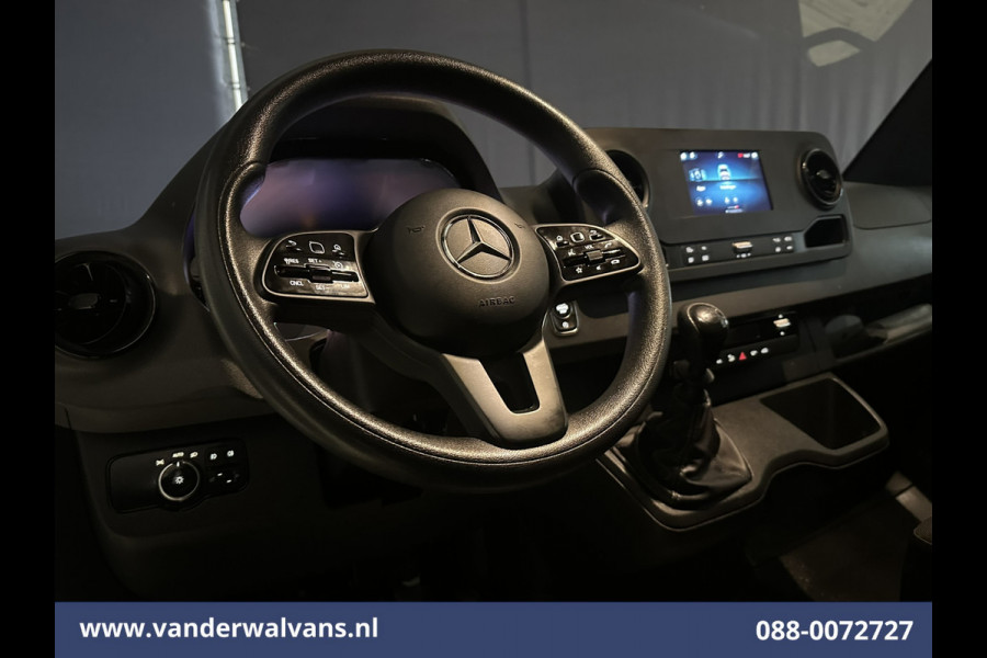 Mercedes-Benz Sprinter 315 CDI 150pk L3H2 Euro6 Airco | Navigatie | Front + Back Camera | Apple Carplay Android Auto, cruisecontrol, Chauffeursstoel, Parkeersensoren, Stoelverwarming, Bijrijdersbank Mercedes-Benz Sprinter 315 CDI 150pk L3H2 Euro6 Airco | Navigatie | Front + Back Camera | Apple Carplay Android Auto, cruisecontrol, Chauffeursstoel, Parkeersensoren, Stoelverwarming, Bijrijdersbank