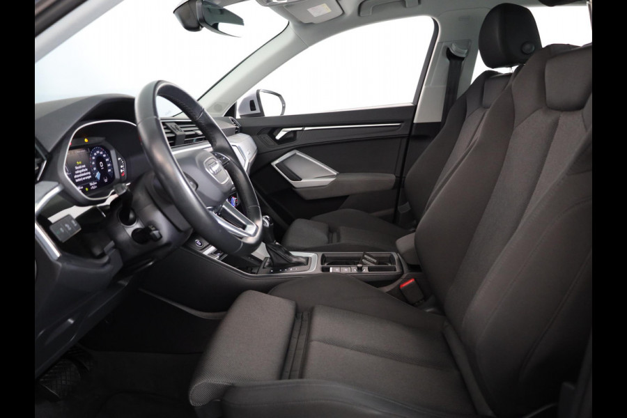 Audi Q3 45 TFSI e Advanced edition Hybrid 245pk | camera| 18'LM-velgen| Navi| El. achterklep