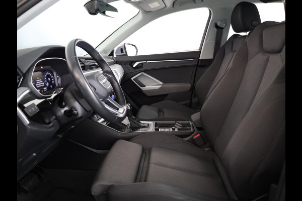 Audi Q3 45 TFSI e Advanced edition Hybrid 245pk | camera| 18'LM-velgen| Navi| El. achterklep