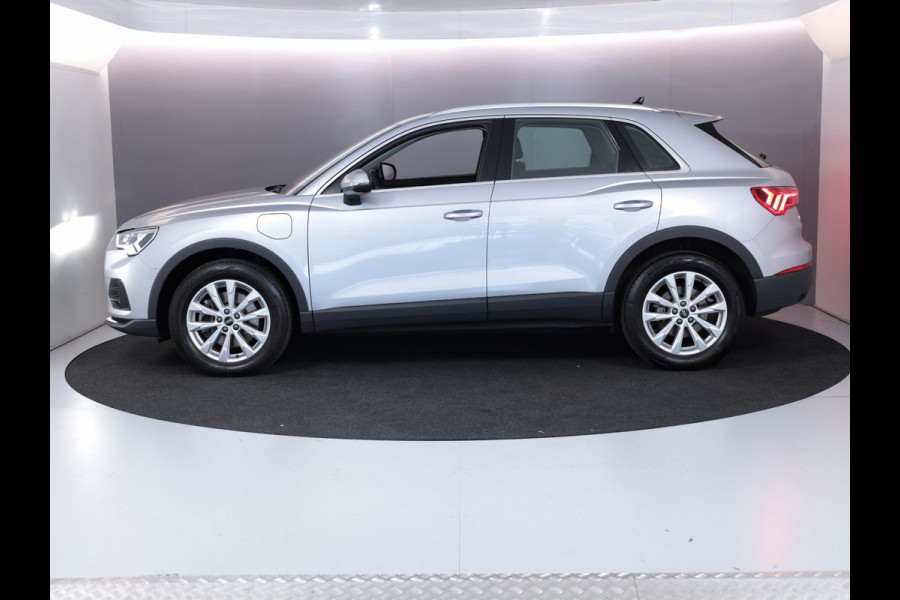 Audi Q3 45 TFSI e Advanced edition Hybrid 245pk | camera| 18'LM-velgen| Navi| El. achterklep