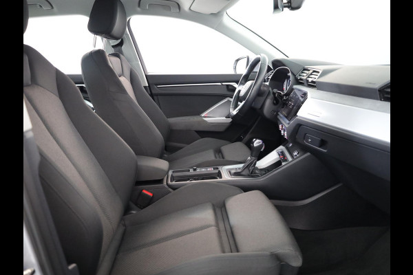 Audi Q3 45 TFSI e Advanced edition Hybrid 245pk | camera| 18'LM-velgen| Navi| El. achterklep