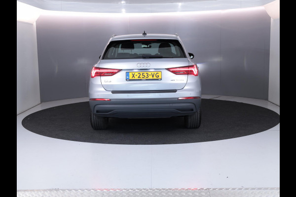 Audi Q3 45 TFSI e Advanced edition Hybrid 245pk | camera| 18'LM-velgen| Navi| El. achterklep