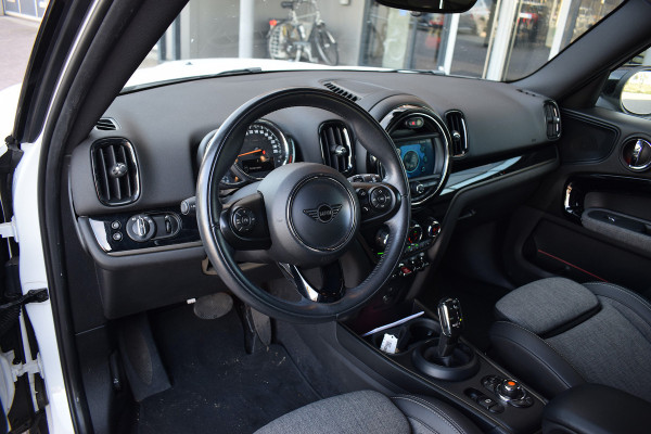 MINI Countryman 1.5 Cooper Chili | Apple CarPlay | Half Leer | Stoelverwarming