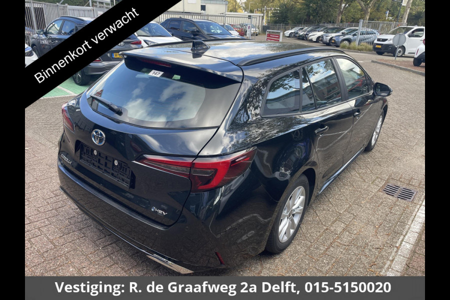 Toyota Corolla Touring Sports Hybrid 140 Business | Stuur- & Stoelverwarming | Parkeersensoren | Navigatie