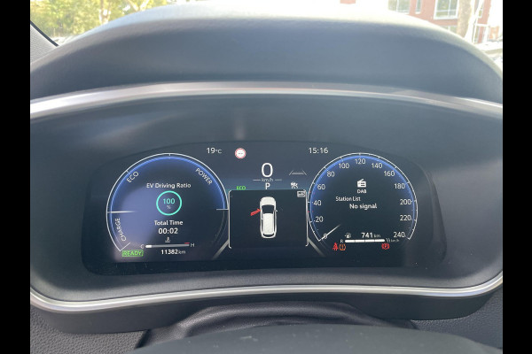 Toyota Corolla Touring Sports Hybrid 140 Business | Stuur- & Stoelverwarming | Parkeersensoren | Navigatie
