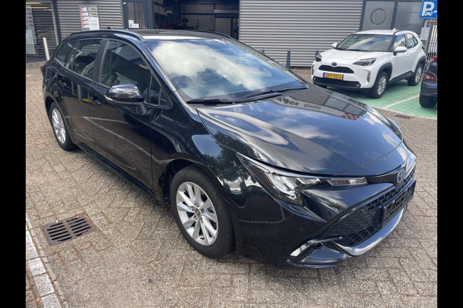 Toyota Corolla Touring Sports Hybrid 140 Business | Stuur- & Stoelverwarming | Parkeersensoren | Navigatie