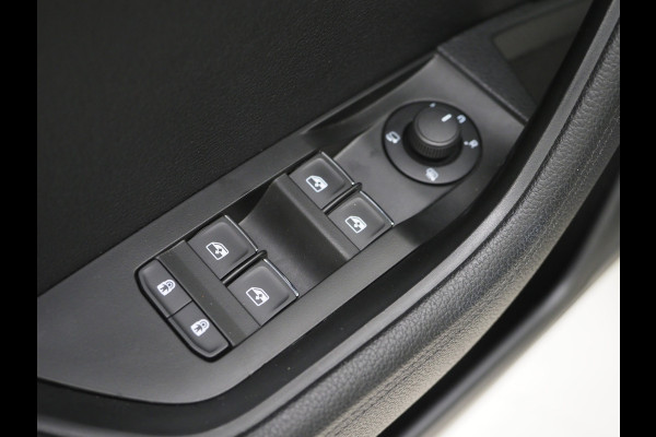 Škoda Superb Combi 1.4 TSI iV Laurin & Klement | Panoramadak | Trekhaak | Canton | 360 | Keyless | Adaptive Cruise | Carplay