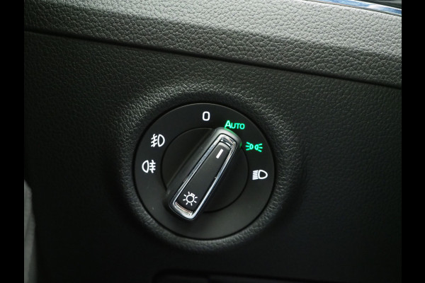 Škoda Superb Combi 1.4 TSI iV Laurin & Klement | Panoramadak | Trekhaak | Canton | 360 | Keyless | Adaptive Cruise | Carplay