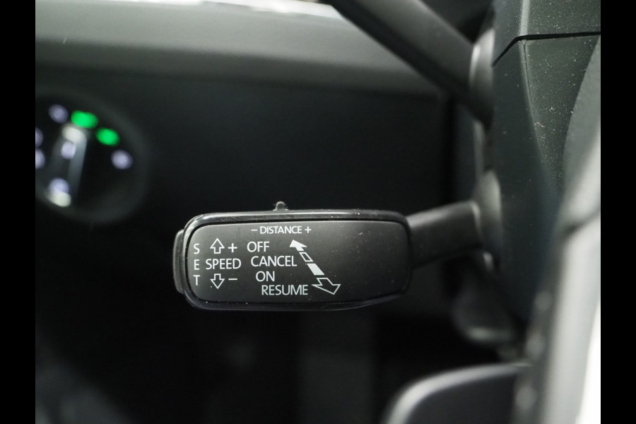 Škoda Superb Combi 1.4 TSI iV Laurin & Klement | Panoramadak | Trekhaak | Canton | 360 | Keyless | Adaptive Cruise | Carplay