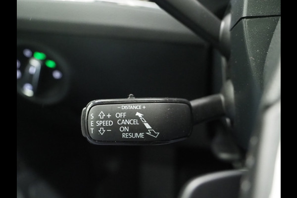 Škoda Superb Combi 1.4 TSI iV Laurin & Klement | Panoramadak | Trekhaak | Canton | 360 | Keyless | Adaptive Cruise | Carplay