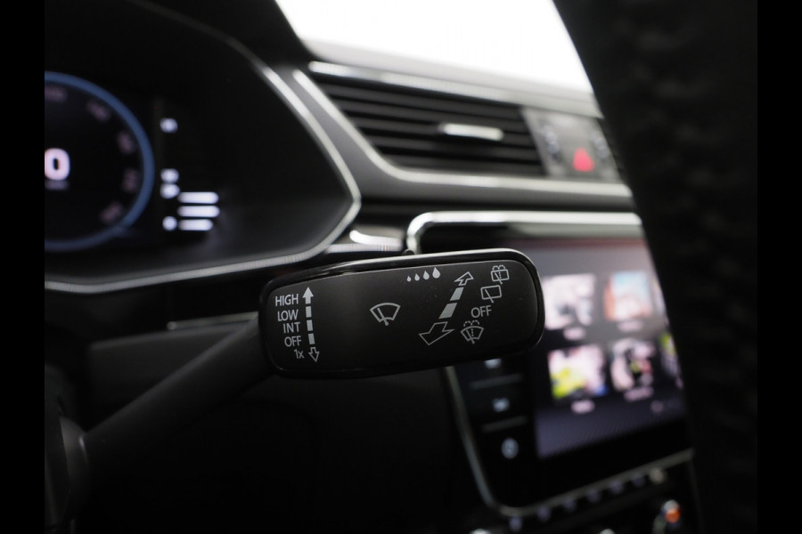 Škoda Superb Combi 1.4 TSI iV Laurin & Klement | Panoramadak | Trekhaak | Canton | 360 | Keyless | Adaptive Cruise | Carplay