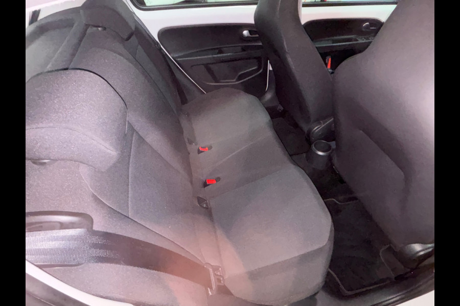 Volkswagen up! 1.0 BMT move up! NWE Model | Airco | DAB+ | 5 deurs | Elktr. pakket Volkswagen up! 1.0 BMT move up! NWE Model | Airco | DAB+ | 5 deurs | Elktr. pakket