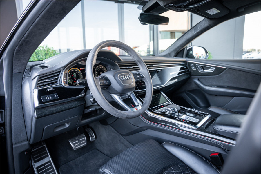 Audi Q8 60 TFSI e quattro Competition S-Line l RS Seat l Panorama l Massage l Softclose