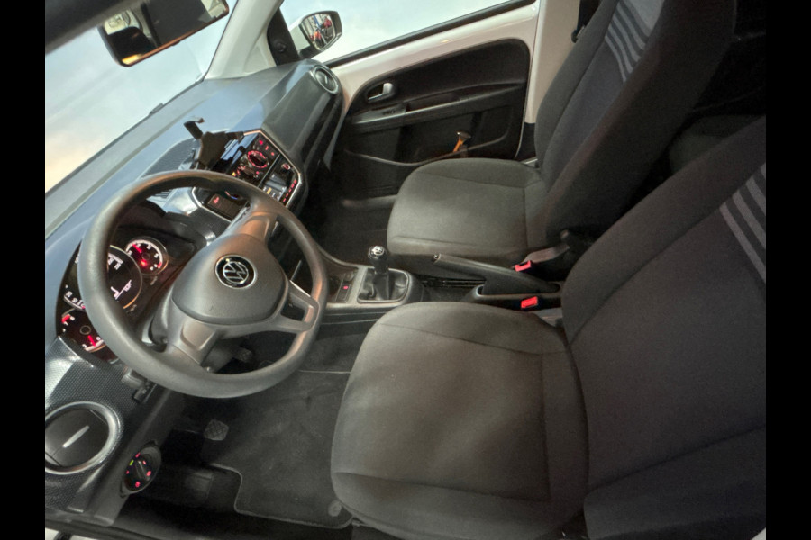 Volkswagen up! 1.0 BMT move up! NWE Model | Airco | DAB+ | 5 deurs | Elktr. pakket Volkswagen up! 1.0 BMT move up! NWE Model | Airco | DAB+ | 5 deurs | Elktr. pakket