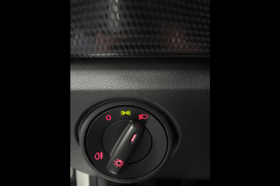 Volkswagen up! 1.0 BMT move up! NWE Model | Airco | DAB+ | 5 deurs | Elktr. pakket Volkswagen up! 1.0 BMT move up! NWE Model | Airco | DAB+ | 5 deurs | Elktr. pakket