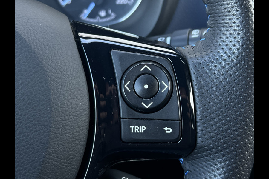 Toyota Yaris 1.5 Hybrid Bi-Tone | Navi | Clima | Camera | Cruise