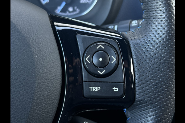Toyota Yaris 1.5 Hybrid Bi-Tone | Navi | Clima | Camera | Cruise