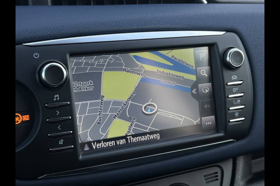 Toyota Yaris 1.5 Hybrid Bi-Tone | Navi | Clima | Camera | Cruise