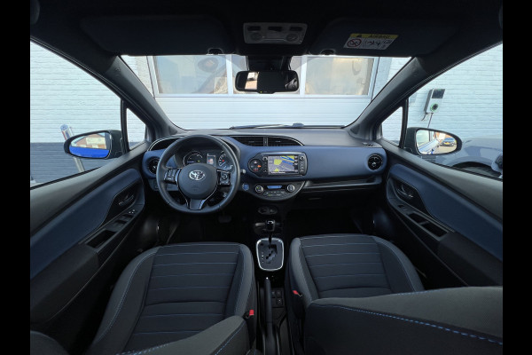 Toyota Yaris 1.5 Hybrid Bi-Tone | Navi | Clima | Camera | Cruise