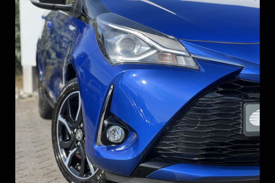 Toyota Yaris 1.5 Hybrid Bi-Tone | Navi | Clima | Camera | Cruise