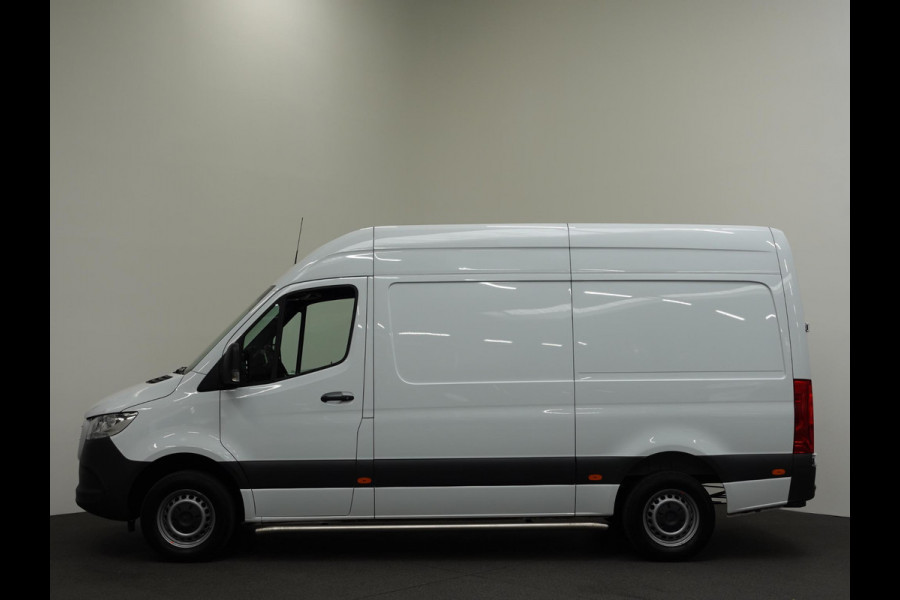 Mercedes-Benz Sprinter 315 Automaat L2H2 RWD Automaat Airco Cruise Control Side-bars Navigatiesysteem Trekhaak