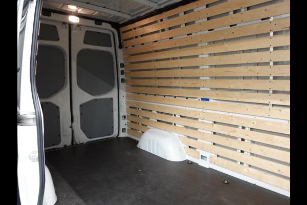 Mercedes-Benz Sprinter 315 Automaat L2H2 RWD Automaat Airco Cruise Control Side-bars Navigatiesysteem Trekhaak