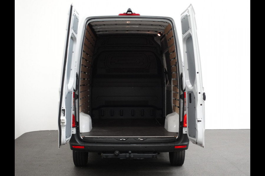 Mercedes-Benz Sprinter 315 Automaat L2H2 RWD Automaat Airco Cruise Control Side-bars Navigatiesysteem Trekhaak