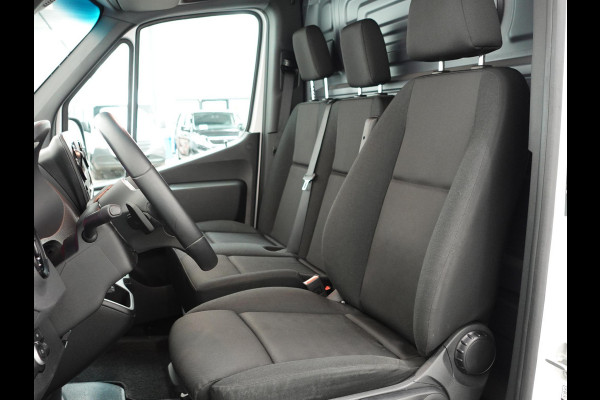 Mercedes-Benz Sprinter 315 Automaat L2H2 RWD Automaat Airco Cruise Control Side-bars Navigatiesysteem Trekhaak