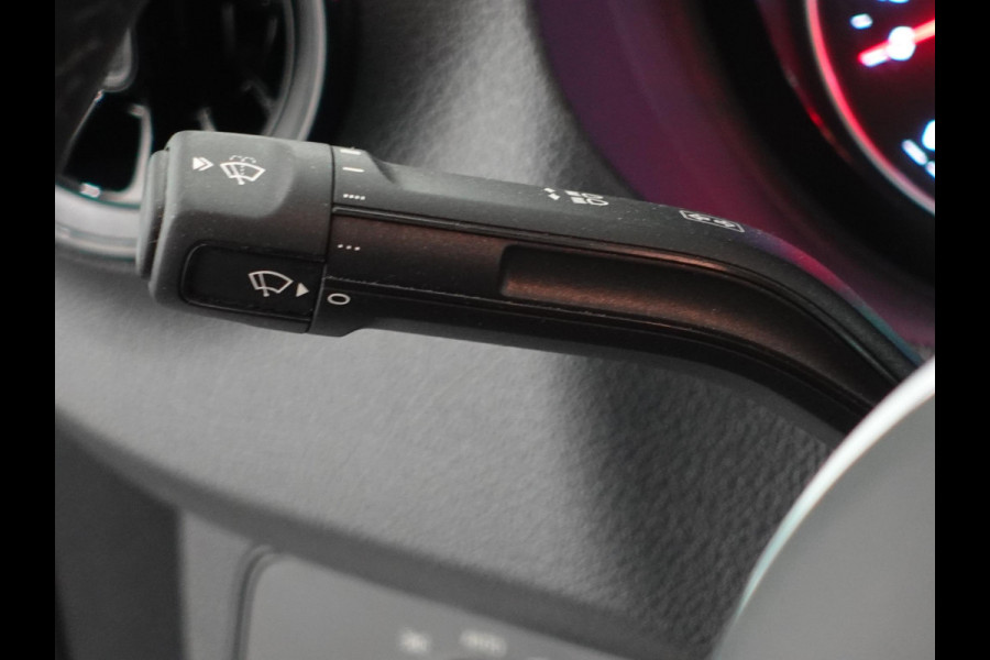 Mercedes-Benz Sprinter 315 Automaat L2H2 RWD Automaat Airco Cruise Control Side-bars Navigatiesysteem Trekhaak
