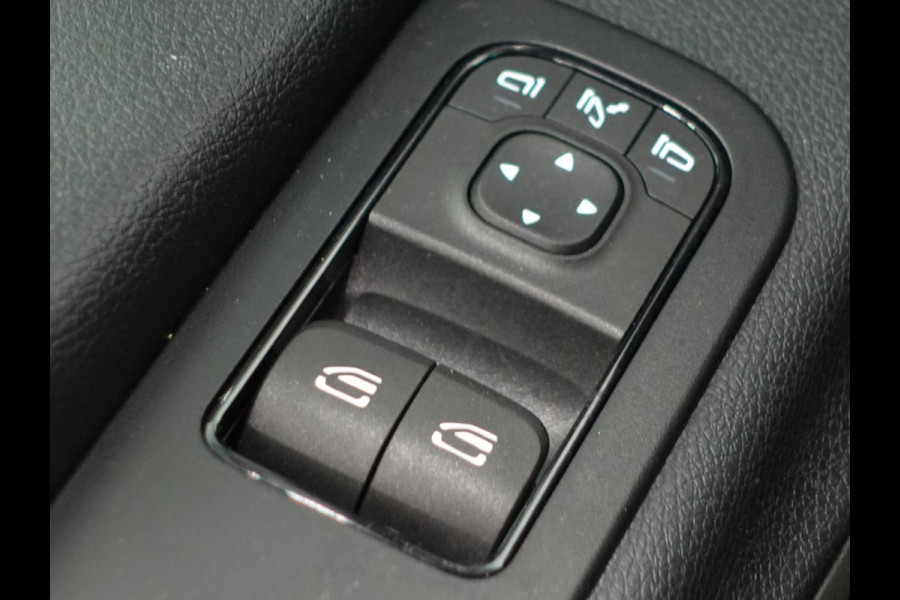 Mercedes-Benz Sprinter 315 Automaat L2H2 RWD Automaat Airco Cruise Control Side-bars Navigatiesysteem Trekhaak
