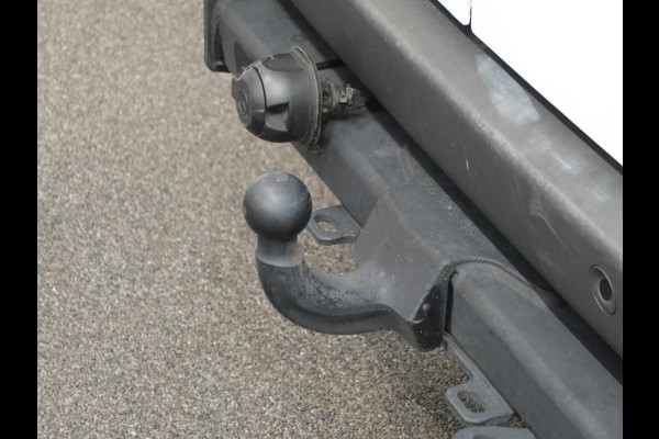 Mercedes-Benz Sprinter 315 Automaat L2H2 RWD Automaat Airco Cruise Control Side-bars Navigatiesysteem Trekhaak