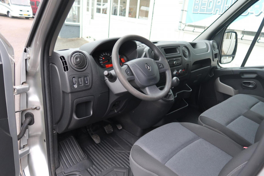 Renault Master 146PK L2H2 |1e Eign.|AIRCO|NAVI |TREKHAAK| NETTE STAAT! Renault Master 146PK|L2H2|Airco|Cruise|NAVI|Trekhaak|PDC|NETJES! Renault Master 146PK L2H2 |1e Eign.|AIRCO|NAVI |TREKHAAK| NETTE STAAT! Renault Master 146PK|L2H2|Airco|Cruise|NAVI|Trekhaak|PDC|NETJES!