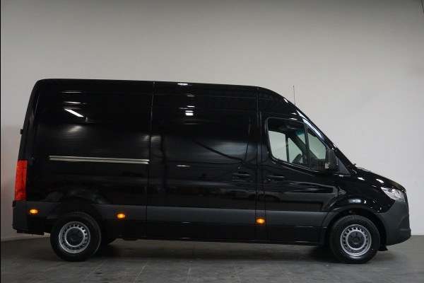 Mercedes-Benz Sprinter 211 1.9 CDI L2H2 FWD Automaat 9-G tronic Airco Navi Camera Cruisecontrol 3Zits Electra pakket DAB