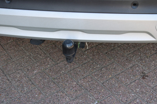 Opel Crossland 1.2 Turbo Elegance | Trekhaak | Navigatie | AGR | Dealerond.