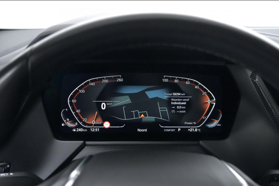 BMW 1-serie 118i Sport Line Automaat 136 Pk | Pano-dak | CarPlay | Sportstoelen | Leder + Verwarmd | Sfeer | Led | Pdc |