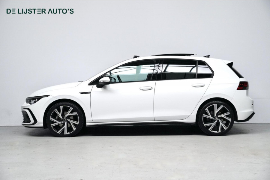 Volkswagen Golf 1.5 eTSI 3x R-Line Automaat | Pano-dak | CarPlay | Virtual| Acc | Stoel + Stuurverwarming | Sfeer | IQ-Light | Pdc |