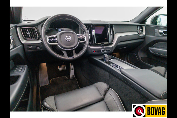 Volvo XC60 2.0 B5 R Design 251 PK | Panoramadak | Luchtvering | Leer | Elc. trekhaak | Stoel- & Stuurverw. | Voorruitverwarming, 19"LMV velgen