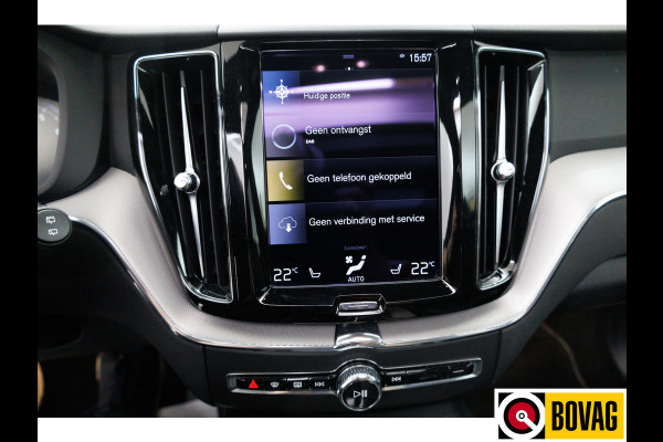 Volvo XC60 2.0 B5 R Design 251 PK | Panoramadak | Luchtvering | Leer | Elc. trekhaak | Stoel- & Stuurverw. | Voorruitverwarming, 19"LMV velgen